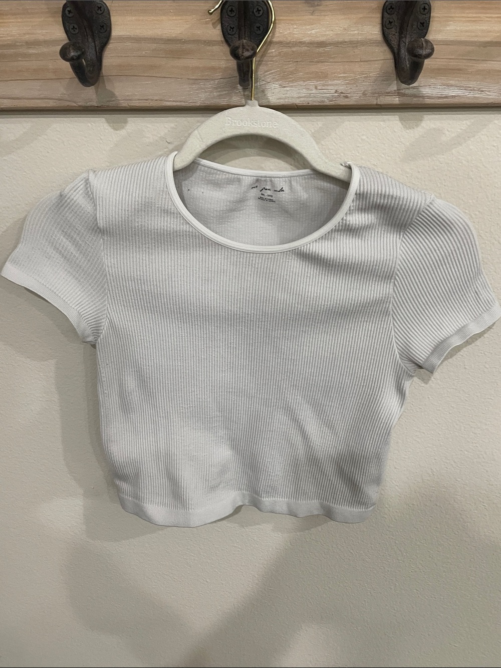 Urban Outfitters Out from Under White Ribbed Crop Top M/L